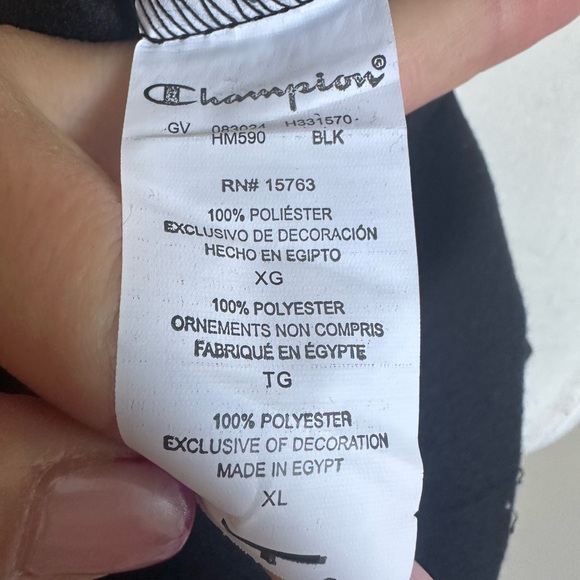 Champion Men’s Black Hoodie - XLarge - Picture 7 of 8